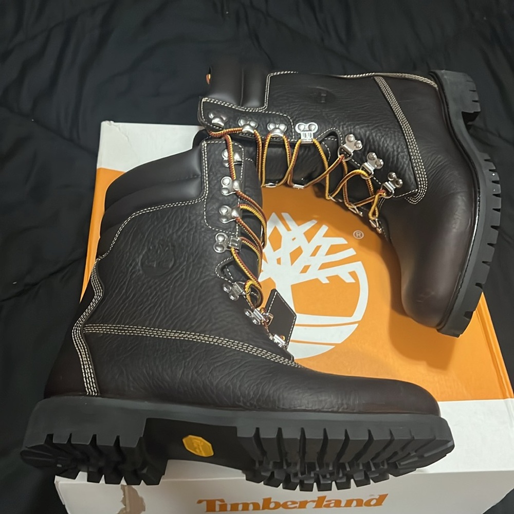 Timberland 40 belows Size 10 hazel